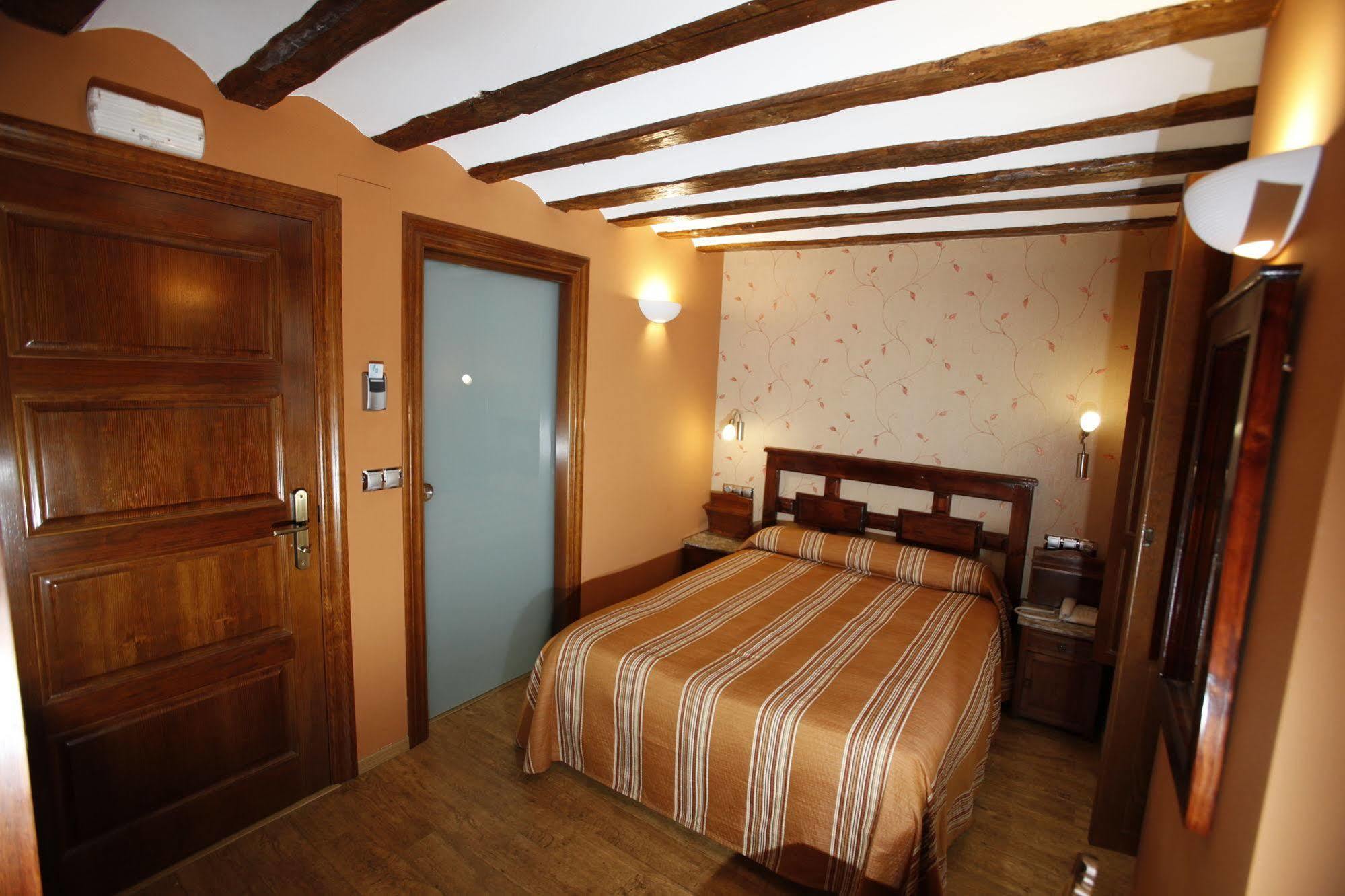 Rey Pedro I Maison d'hôtes *